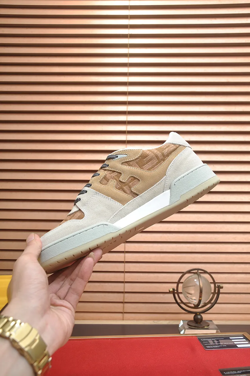 Men's shoes 💰600💶 [Fendi] The latest couple model 🔥 Many 💑 stars have the same style. FD match is a one-to-one replica of the original version. The first fendi match created by designer Kim Jones and Trainer basketball sneakers by Donkey. Material: Original silk leather. Lining: breathable mesh. Packaging: Original 1:1 matching high-end packaging. Size: Female 35-40 Male 38-44 (45 46. Custom-made (no return or exchange)